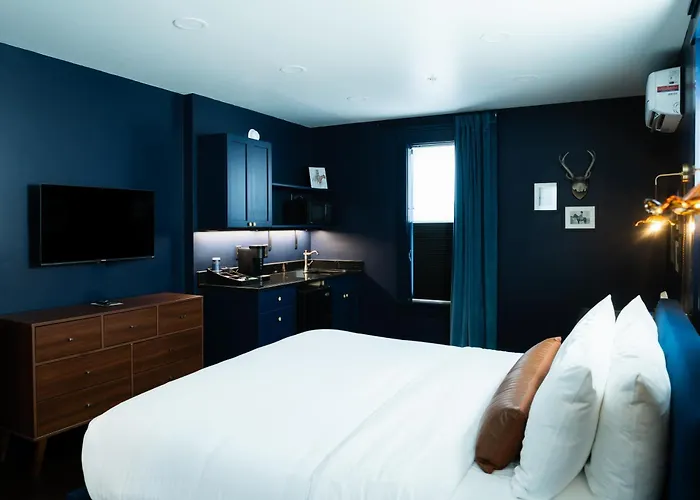 The Hotel Melrose